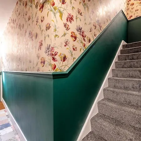 Newly Renovated Chandos Gardens By Prescott Apartments Бристоль