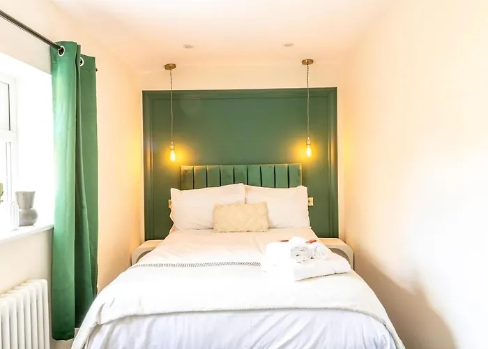 Apartment Newly Renovated Chandos Gardens By Prescott Apartments *