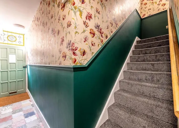 Newly Renovated Chandos Gardens By Prescott Apartments Bristol