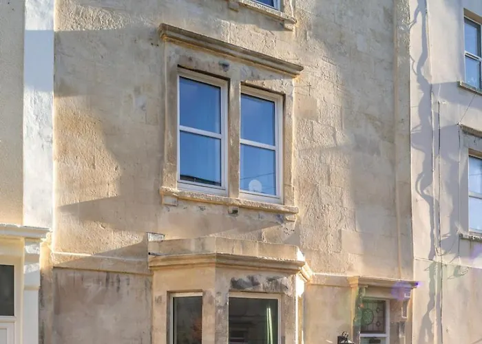 Newly Renovated Chandos Gardens By Prescott Apartments Apartment Bristol