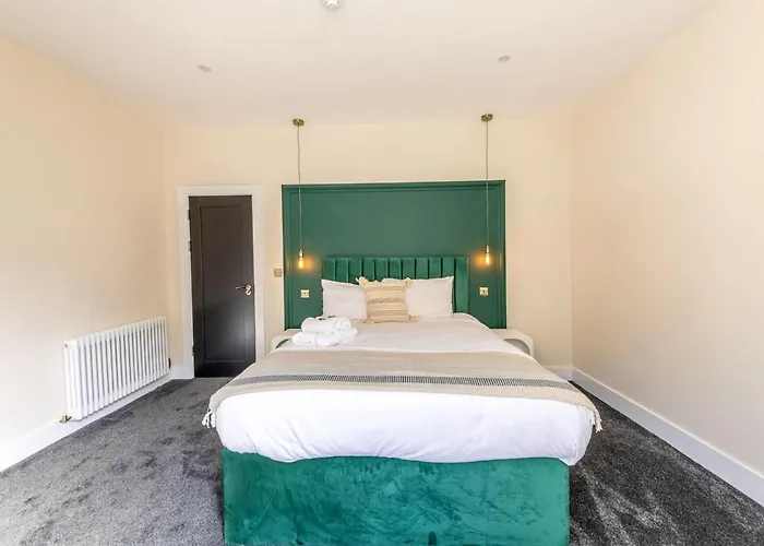 Newly Renovated Chandos Gardens By Prescott Apartments Appartement