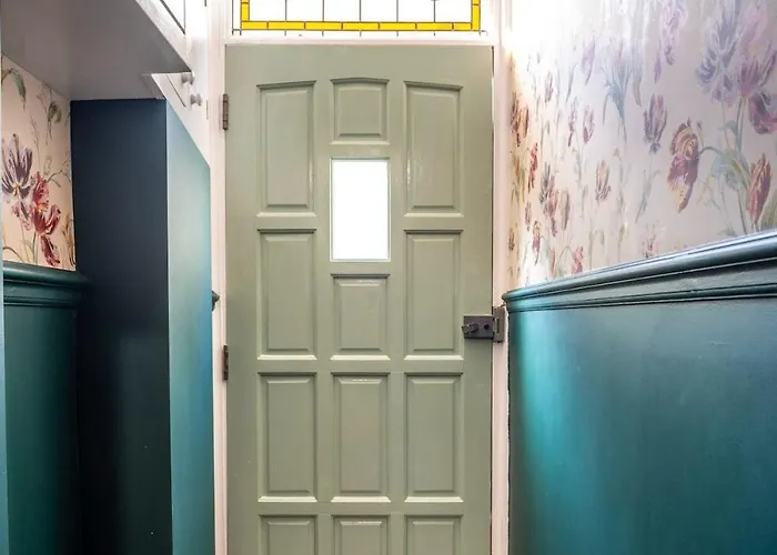 Διαμέρισμα Newly Renovated Chandos Gardens By Prescott Apartments Μπρίστολ